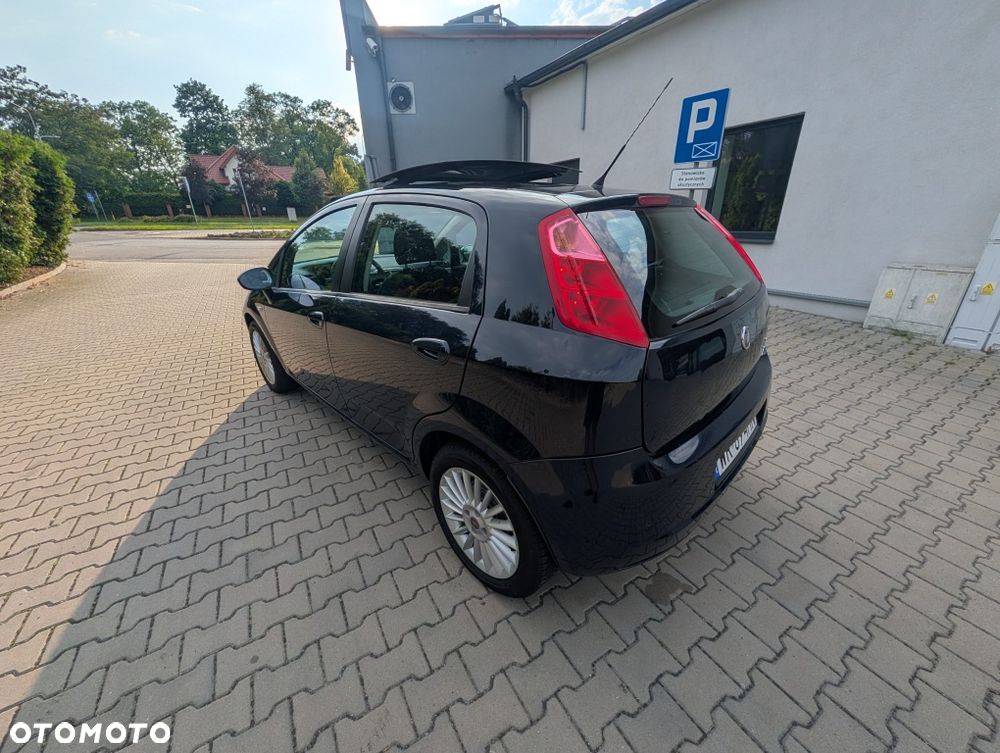 Fiat Grande Punto - 5