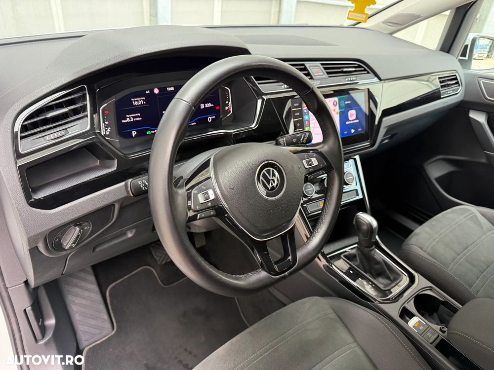 Volkswagen Touran 2.0 TDI SCR DSG Highline - 16
