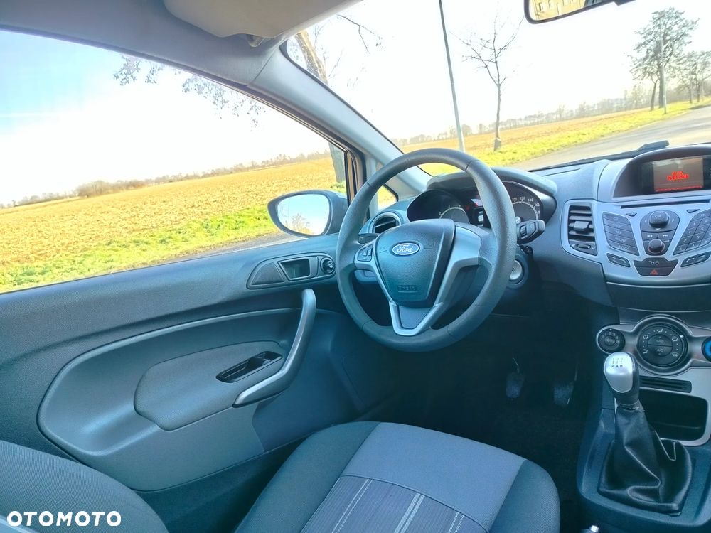 Ford Fiesta 1.25 Viva - 11