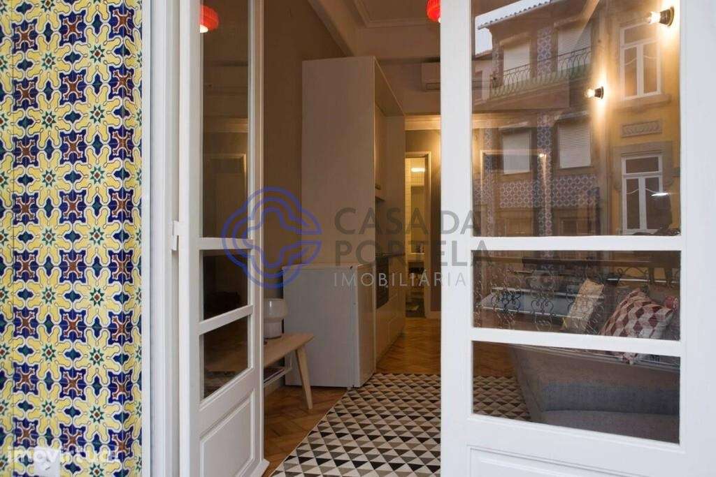 INVESTIMENTO DE EXCELÊNCIA NA ZONA PEDONAL DA RUA DE SANTA CATARINA | - Grande imagem: 4/29