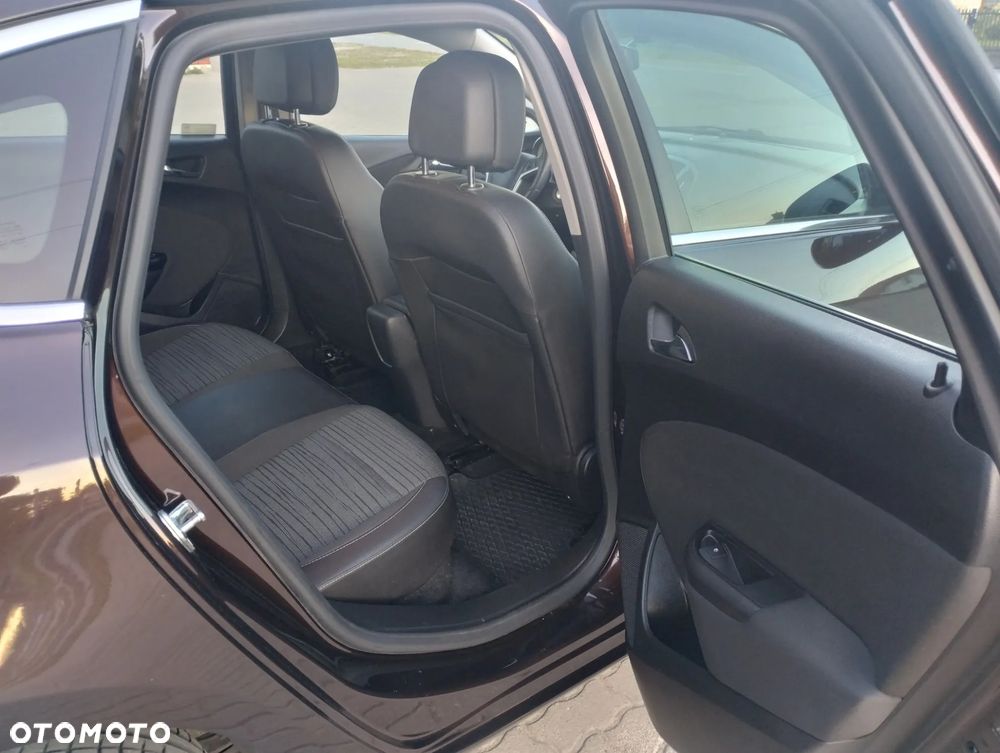 Opel Astra - 9