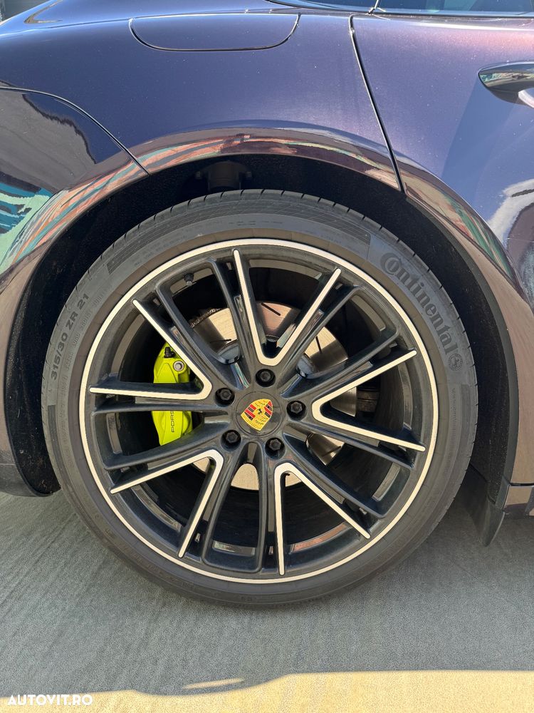 Porsche Panamera - 25
