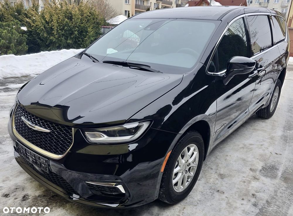 Chrysler Pacifica - 3