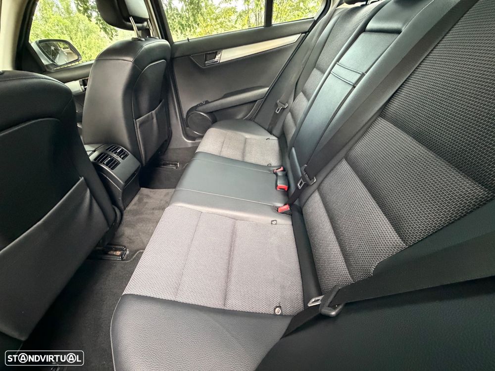 Mercedes-Benz C 220 - 25