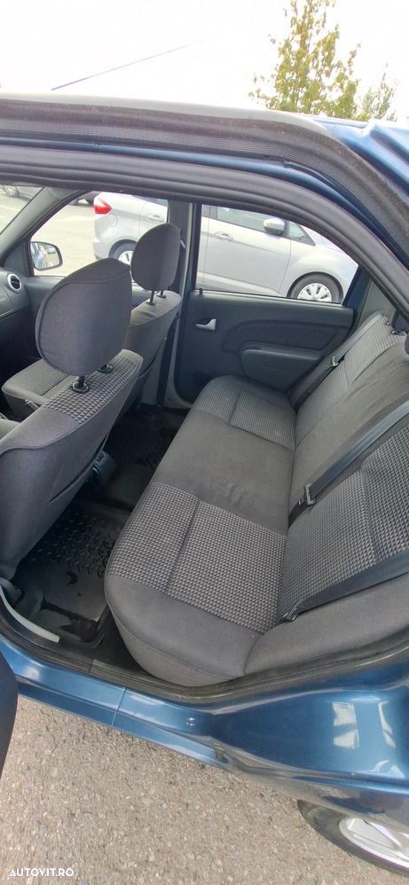 Dacia Logan 1.6 16V MPI Prestige - 6