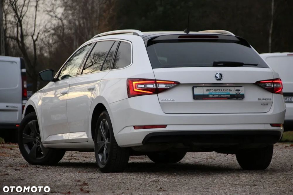 Skoda Superb 2.0 TDI 4x4 DSG Ambition - 16