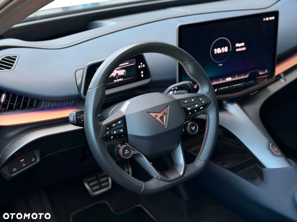 Cupra Tavascan - 11