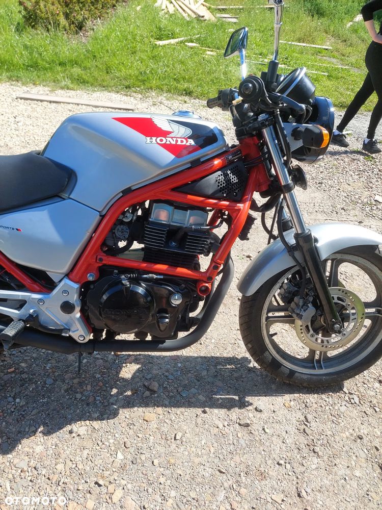 Honda CB - 8