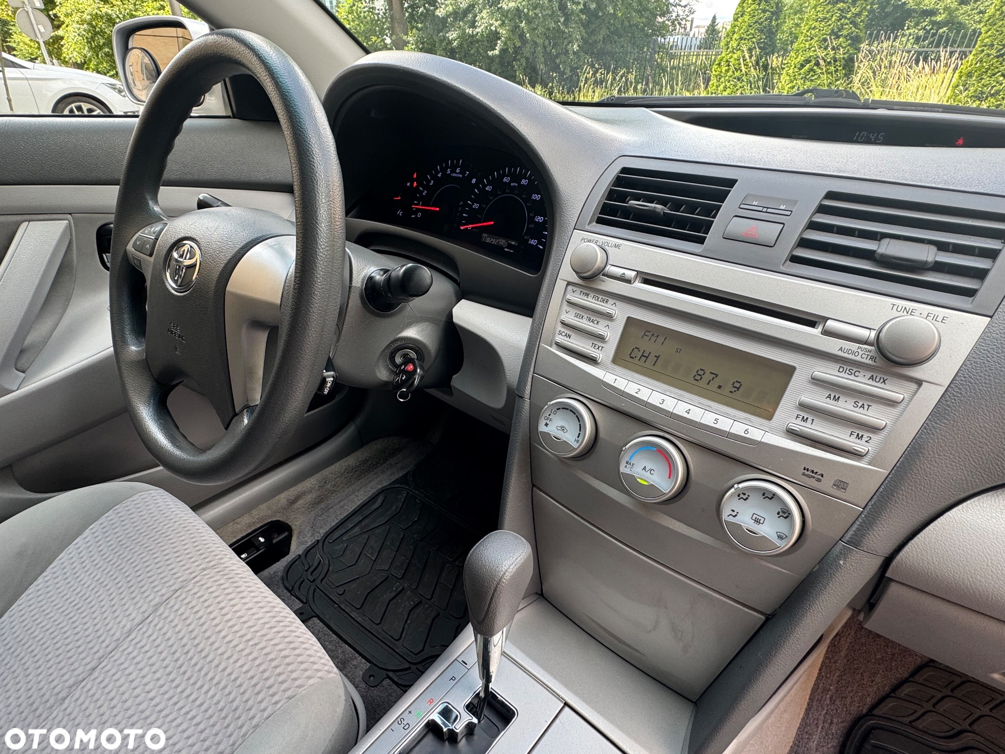 Toyota Camry 2.5 SE - 19
