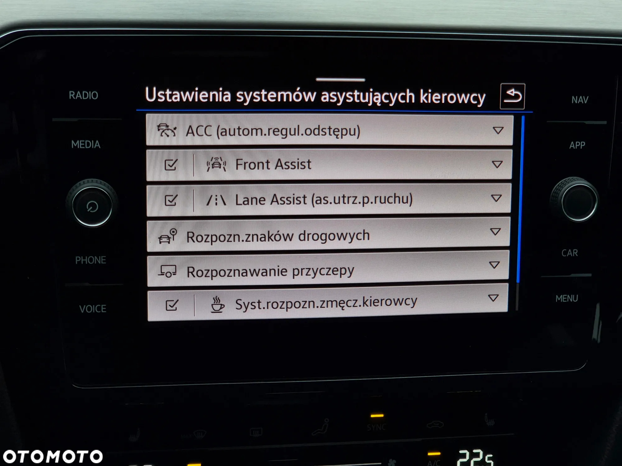 Volkswagen Passat 1.5 TSI EVO Elegance - 24