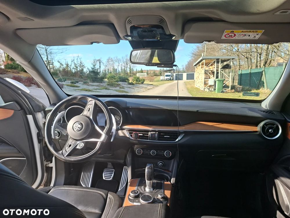 Alfa Romeo Stelvio 2.0 Turbo First Edition Q4 - 15