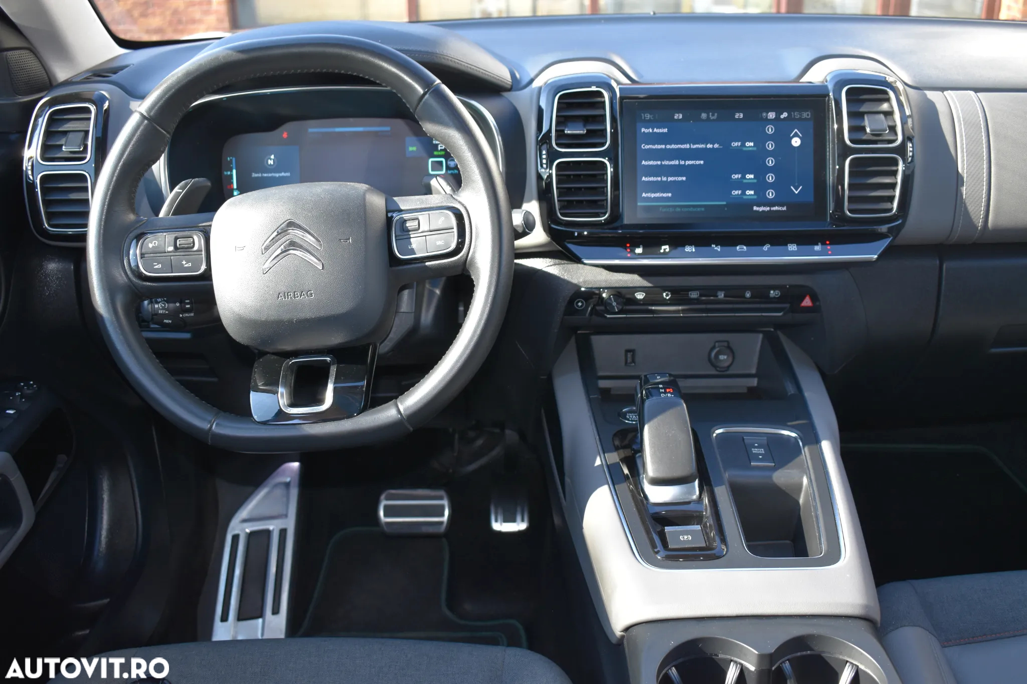 Citroën C5 Aircross Hybrid 225 e.EAT8 SHINE PACK - 15