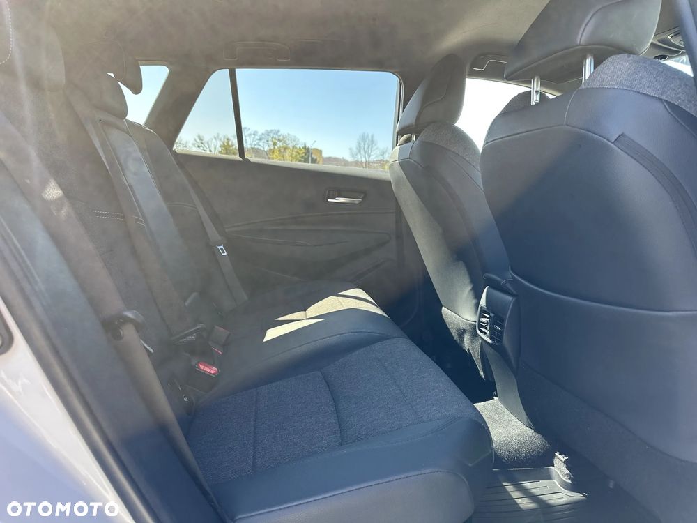Toyota Corolla - 15