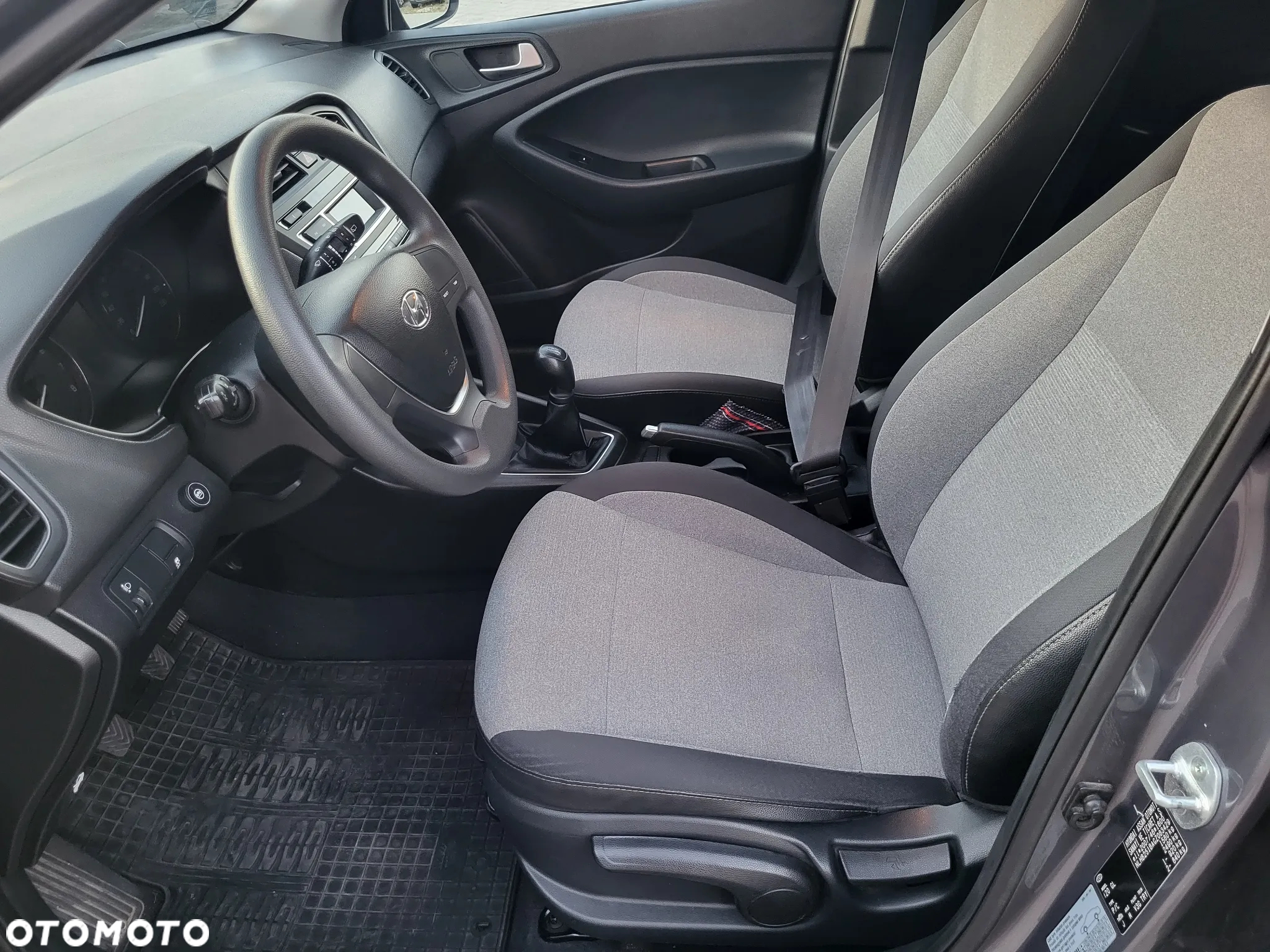 Hyundai i20 1.2 BlueDrive Elegant - 6