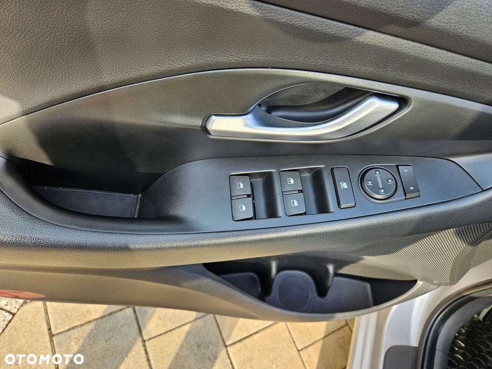 Hyundai i30 - 13