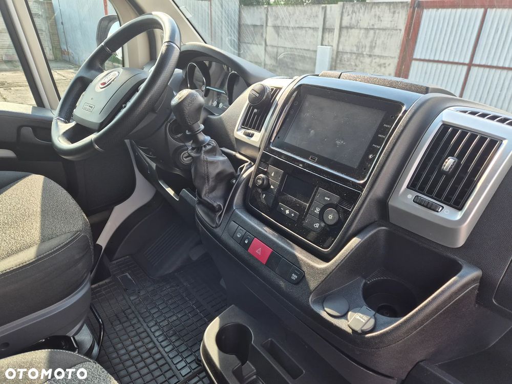 Fiat DUCATO 2.3 180KM SPOJTRAK TWINCAB PLANDEKA FIRANA 8EP KLIMATRONIK WEBASTO NAWIGACJA PODUSZKI SERWIS ASO FV23% ZADBANY BEZ WKŁADU FINANSOWEGO - 14