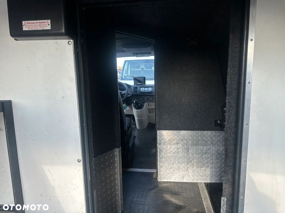 Volkswagen Transporter - 10