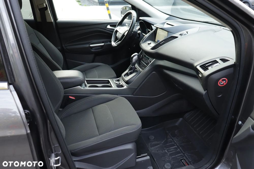 Ford Kuga - 22