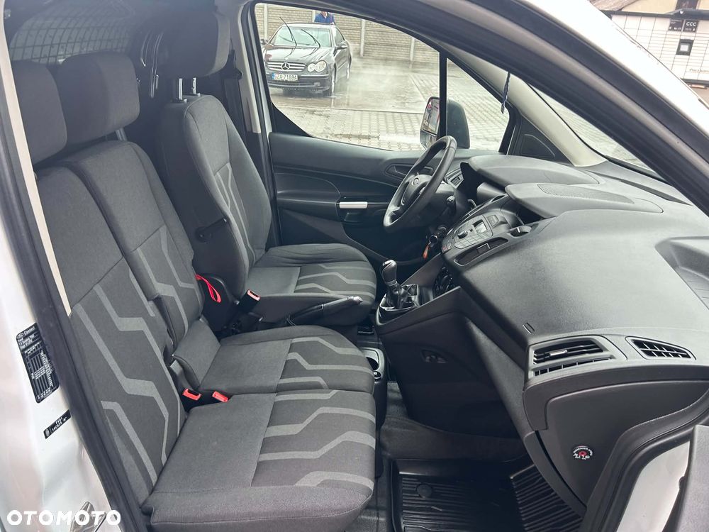 Ford Transit Connect - 8