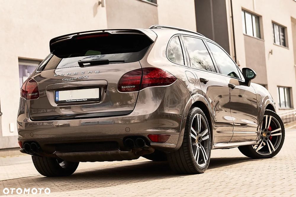 Porsche Cayenne - 7