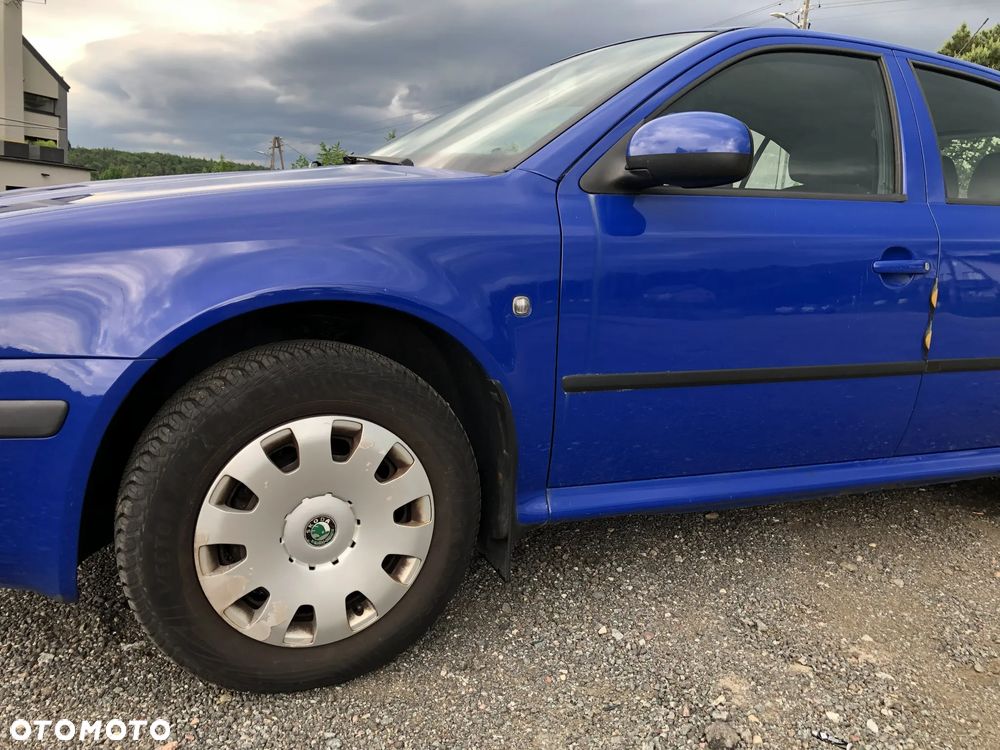 Skoda Octavia 1.6 Tour Classic - 29