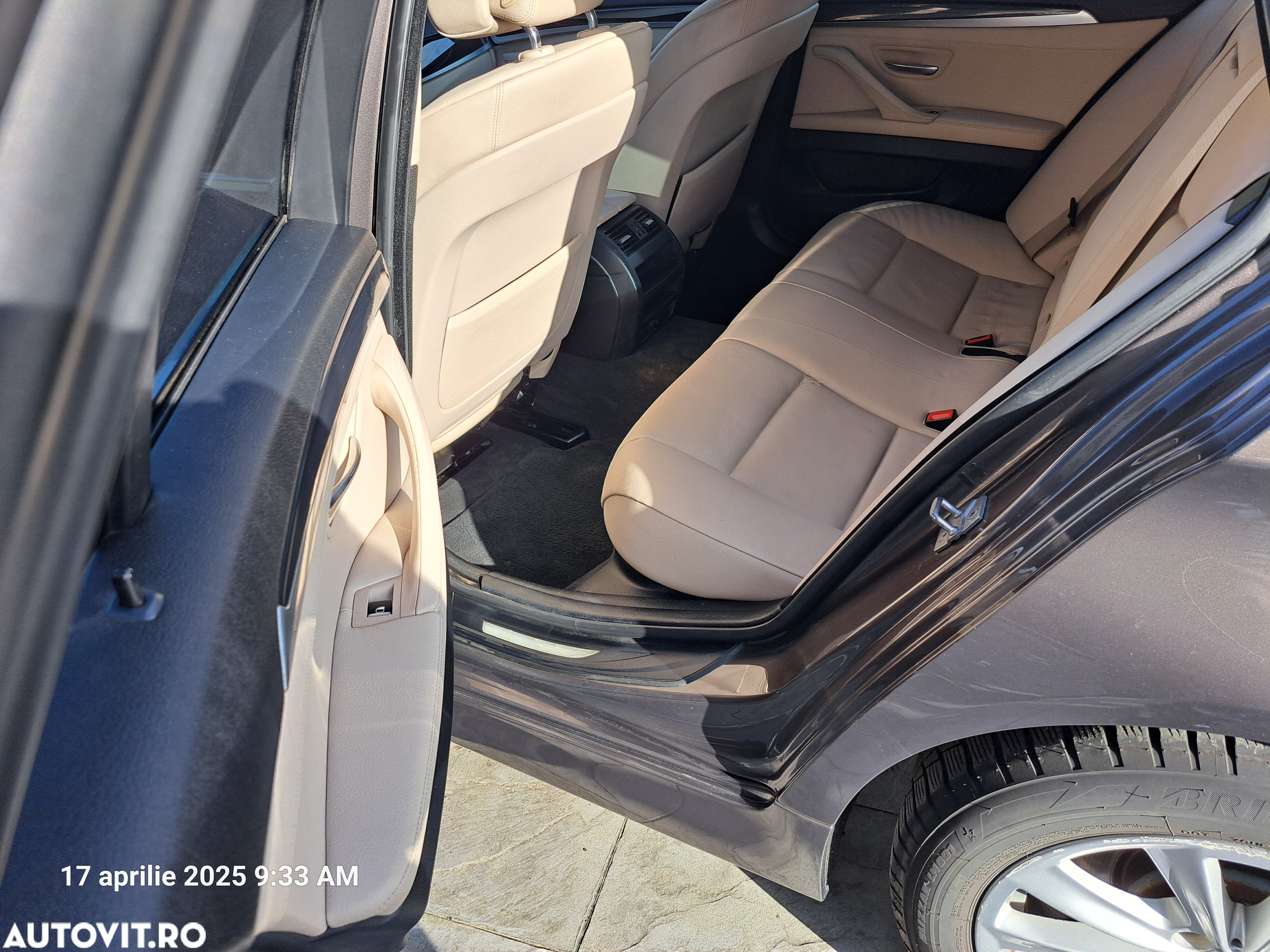 BMW Seria 5 520d Touring - 10