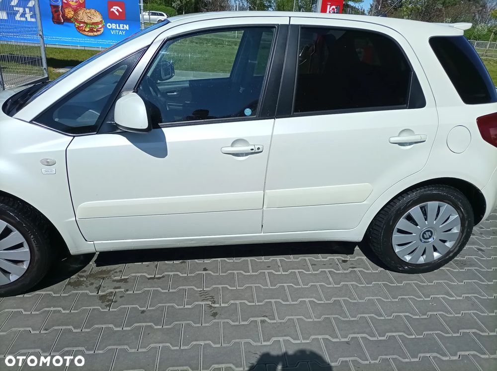 Suzuki SX4 1.6 GLX / Comfort - 1