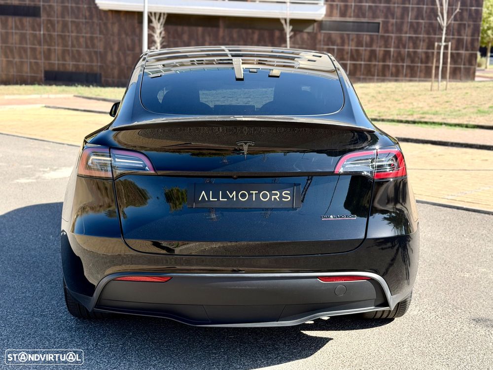 Tesla Model Y Performance Dual Motor AWD - 15