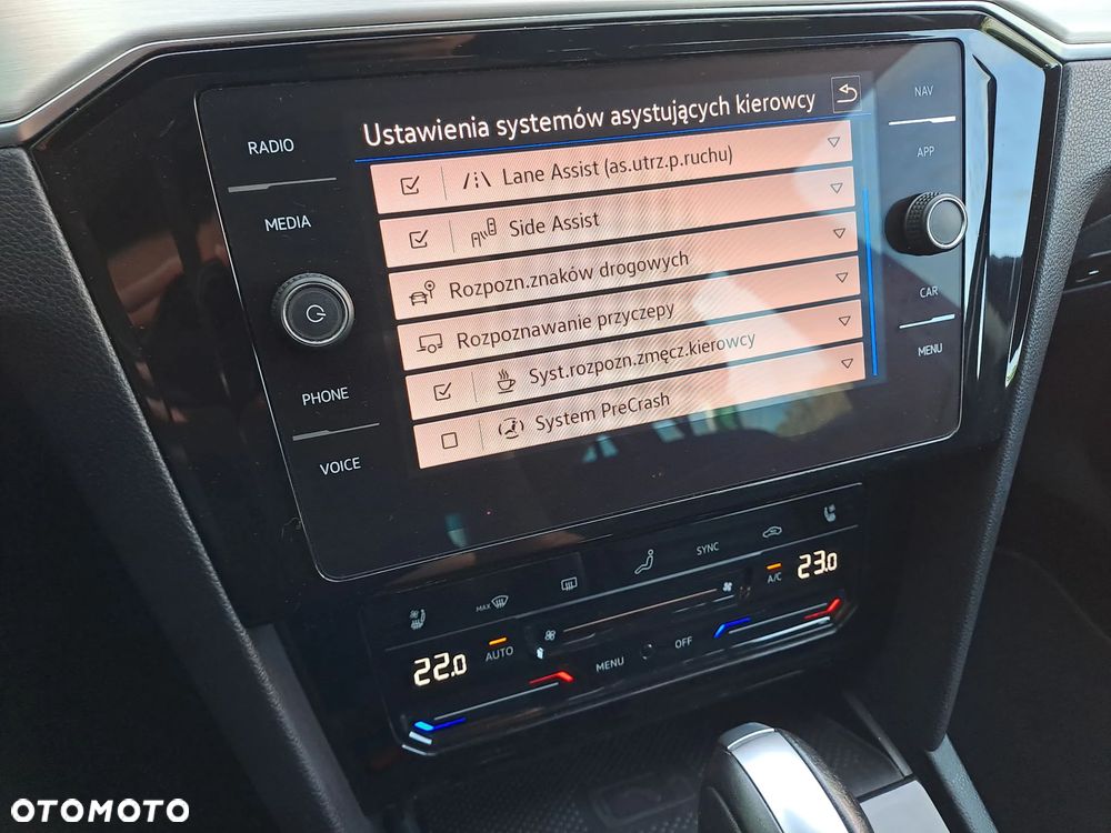 Volkswagen Passat 2.0 TSI Elegance DSG - 29