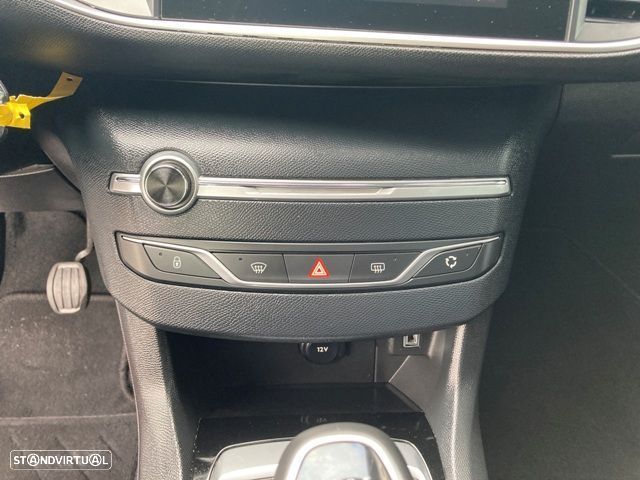 Peugeot 308 1.5 BlueHDi Active Pack - 22