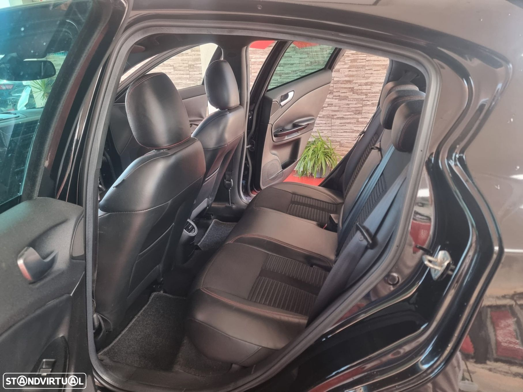 Alfa Romeo Giulietta 2.0 JTDm Distinctive - 10