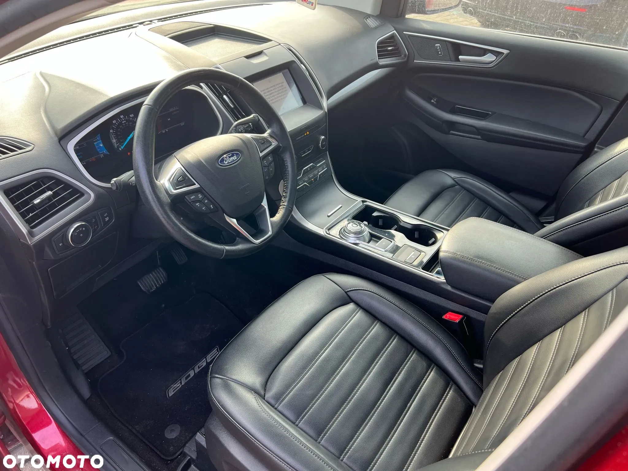 Ford Edge - 11