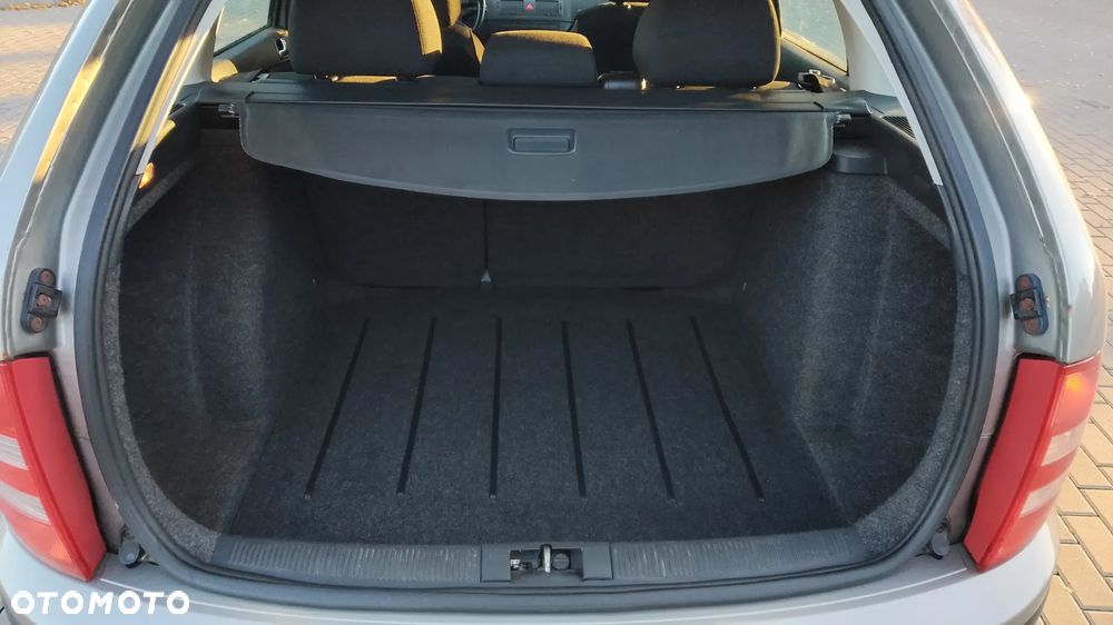 Skoda Fabia 1.4 16V Active - 14