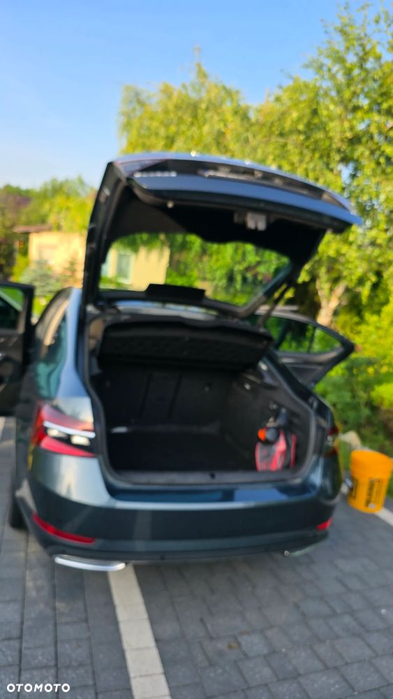 Skoda Superb 2.0 TDI SCR 4x4 L&K DSG - 3