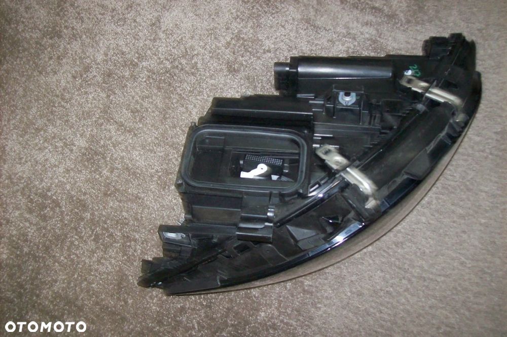 LAMPA PRZEDNIA LEWA LED EUROPA MERCEDES B KLASA LIFTW246 - 11