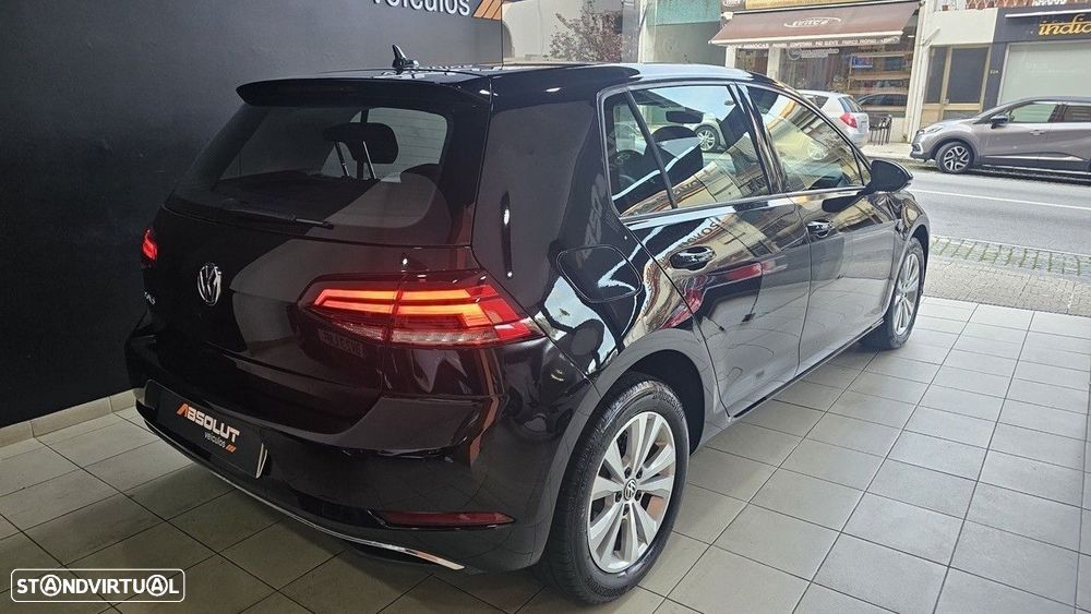 VW Golf 1.6 TDI Confortline - 7