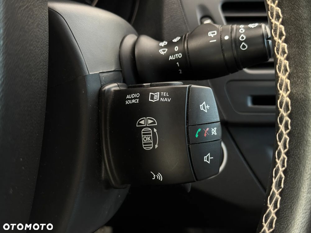 Renault Laguna 2.0 dCi Initiale ESM - 30