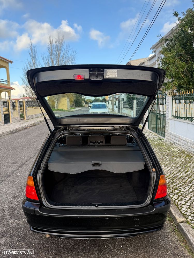 BMW 320 d Touring - 8