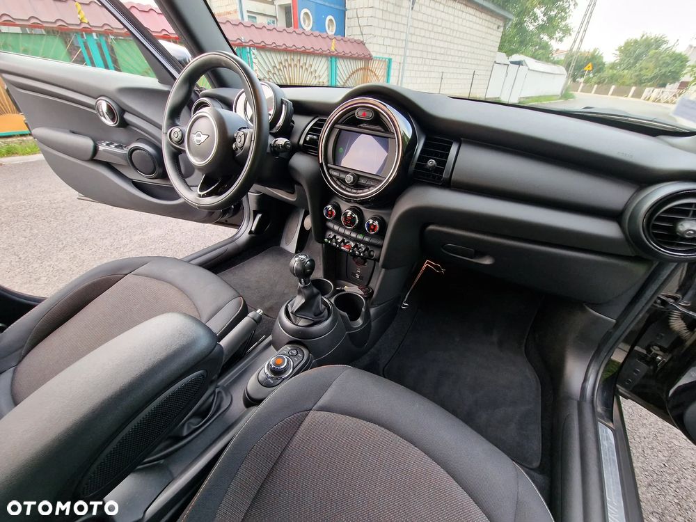 MINI ONE Essential Trim - 14