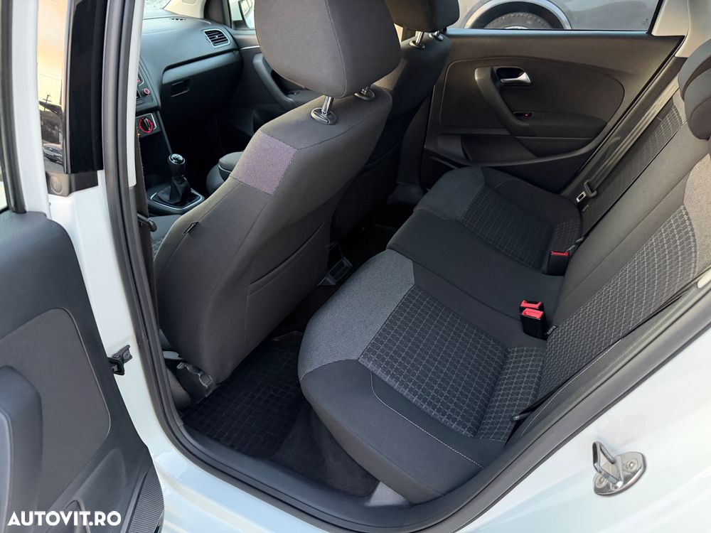 Volkswagen Polo 1.4 TDI CR Comfortline - 9