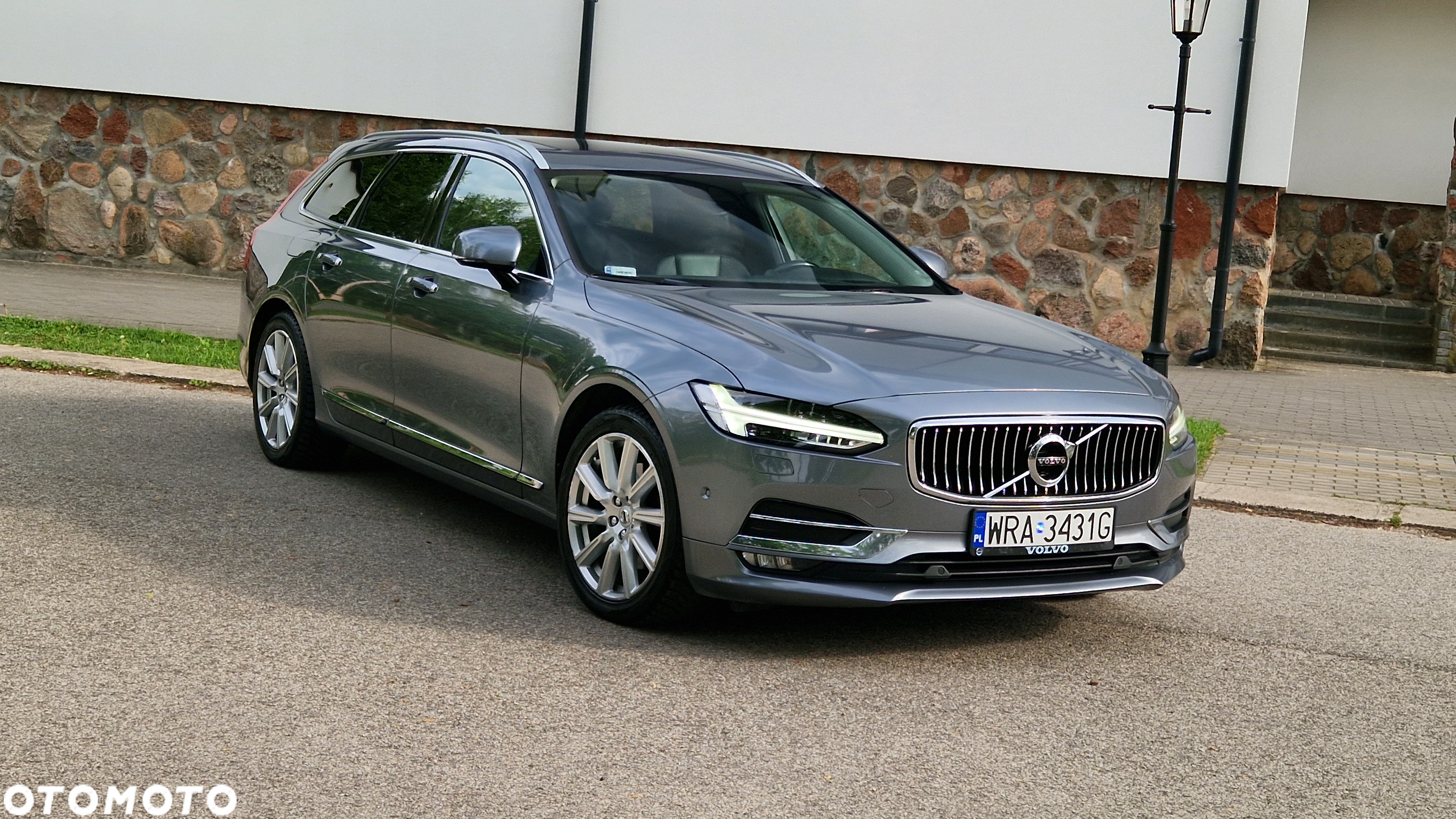 Volvo V90 D4 Inscription - 4