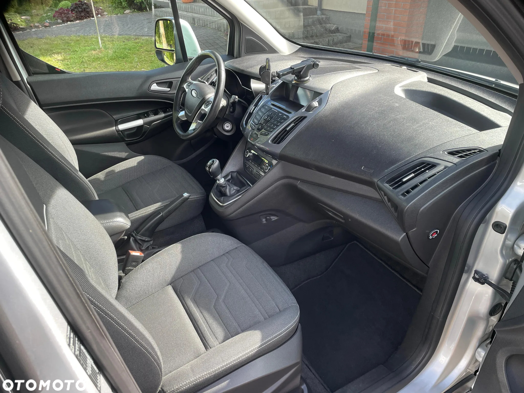 Ford Tourneo Connect - 10
