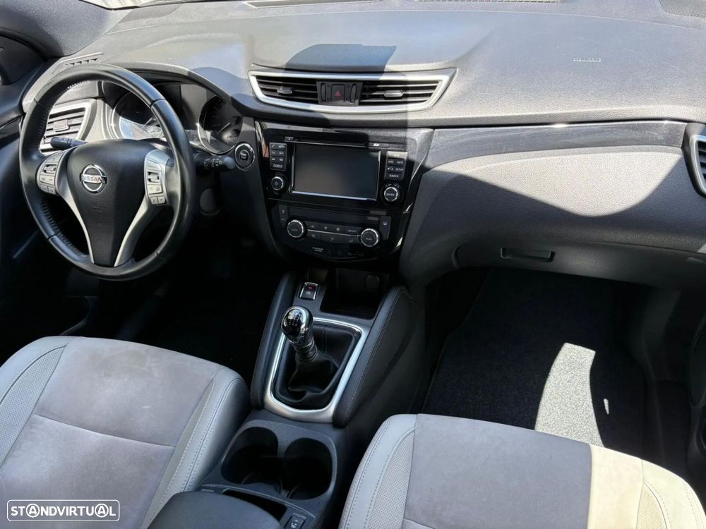 Nissan Qashqai 1.5 dCi Tekna Premium 17 Alcantara - 28
