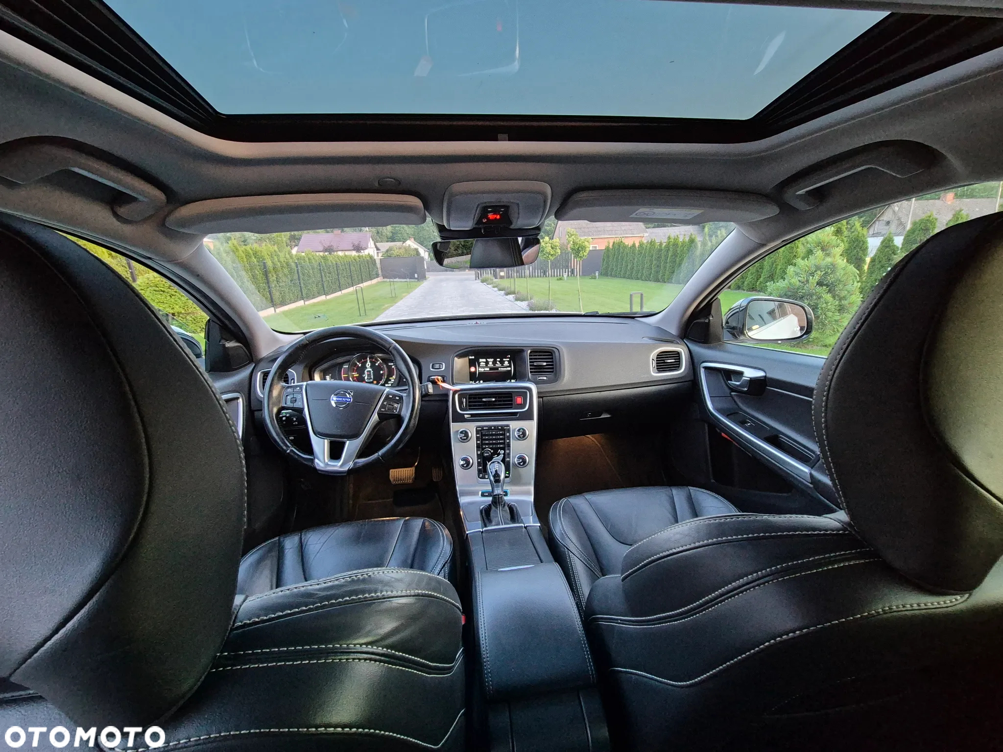 Volvo V60 D6 Plug-In-Hybrid AWD Geartronic Summum - 5