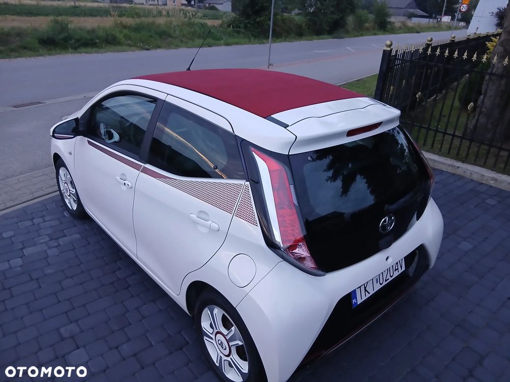Toyota Aygo x-clusiv - 6