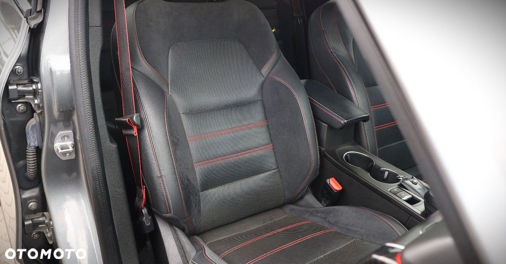 Renault Arkana 1.6 E-TECH R.S Line MMT - 19