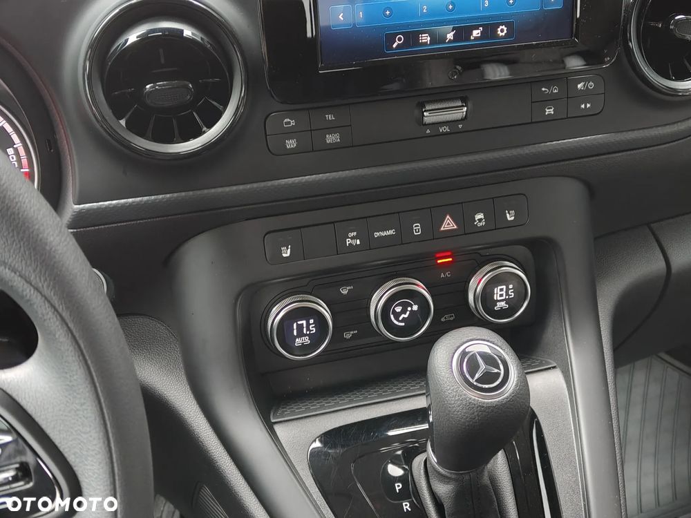 Mercedes-Benz EQT - 22