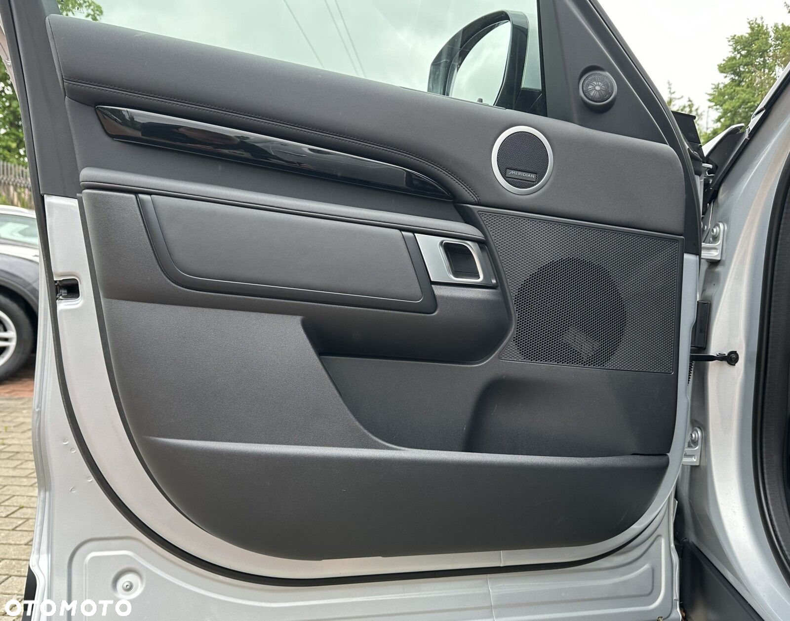 Land Rover Discovery - 11