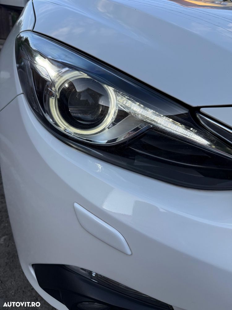 Mazda 3 SKYACTIV-G 120 Exclusive-Line - 27