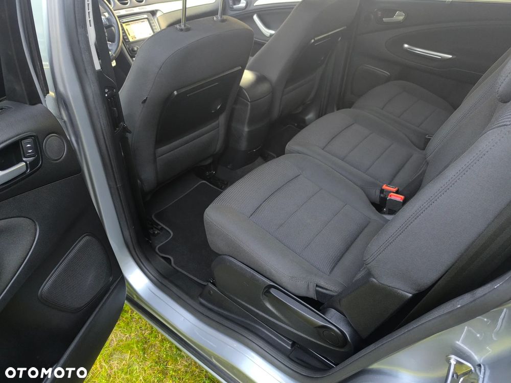 Ford S-Max 2.0 TDCi DPF Titanium - 12